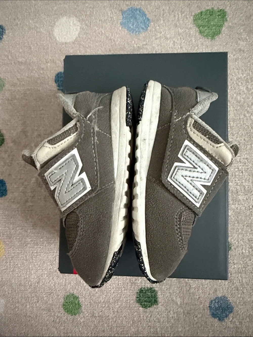 New Balance 574 New-B Hook & Loop Sneaker in Grey, size 7